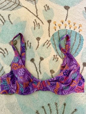NWOT Inner Relm Purple Patterned Underwire Bikini Top
